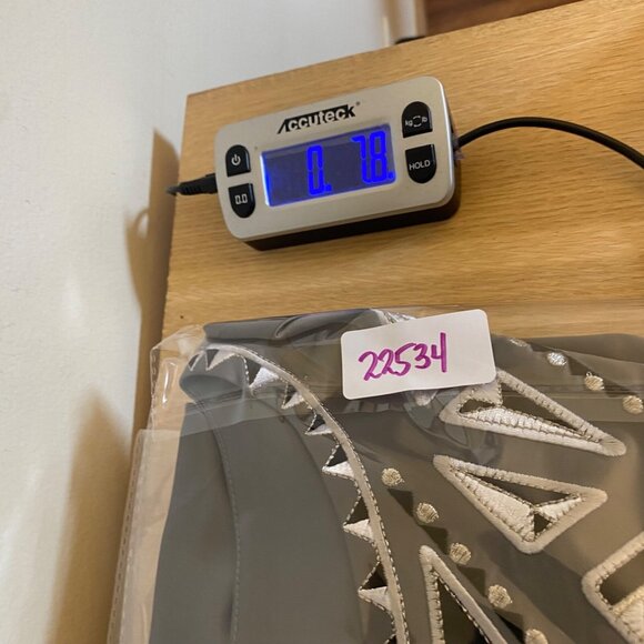 Bob Mackie Top Womens Large Gray Satin Wearable Art Embroidered Long Sleeve NWT - Picture 10 of 10